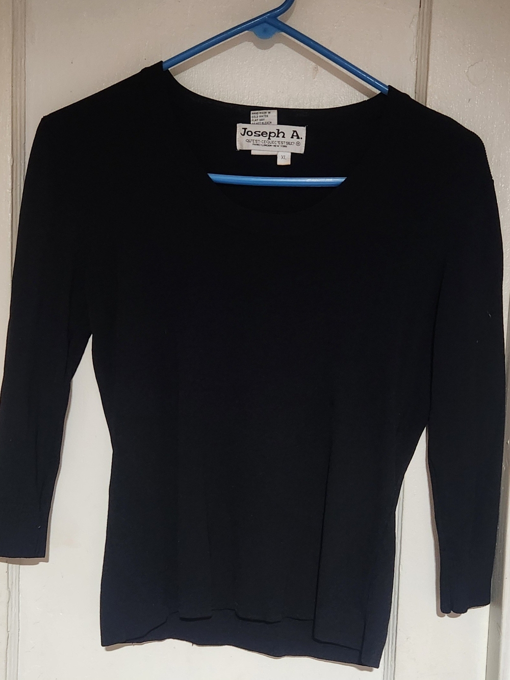 Joseph A Black Long Sleeve Crewneck Top
